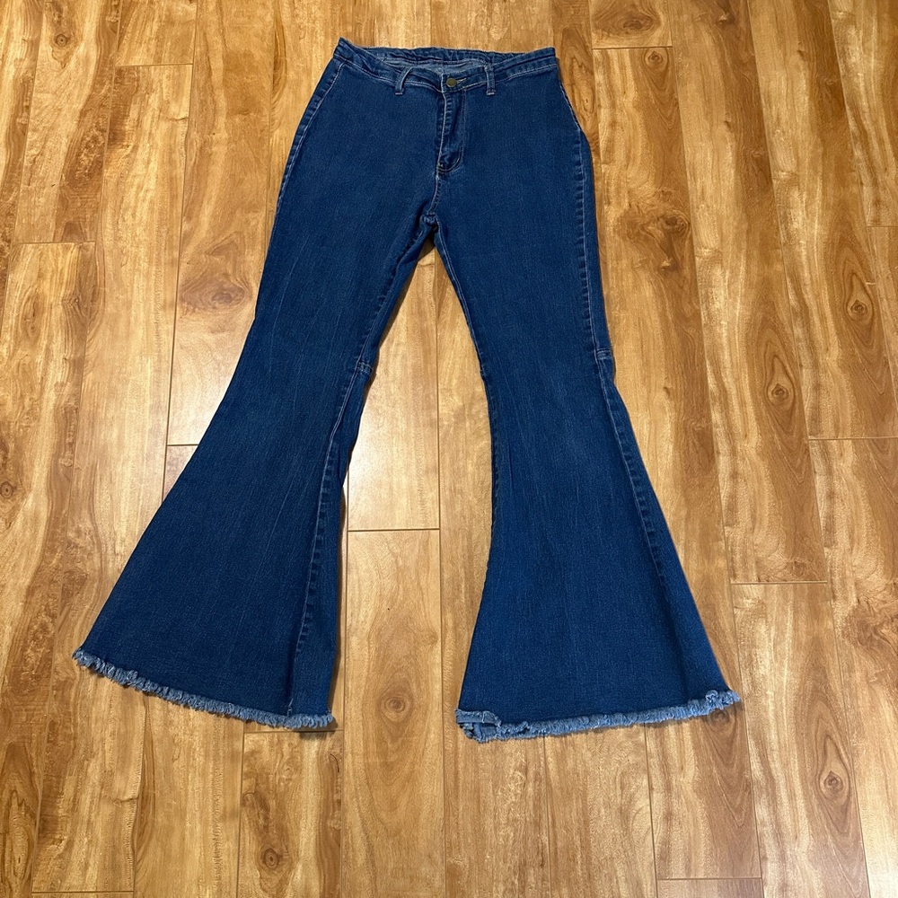 Women's Flare Frayed Hem Blue Jeans